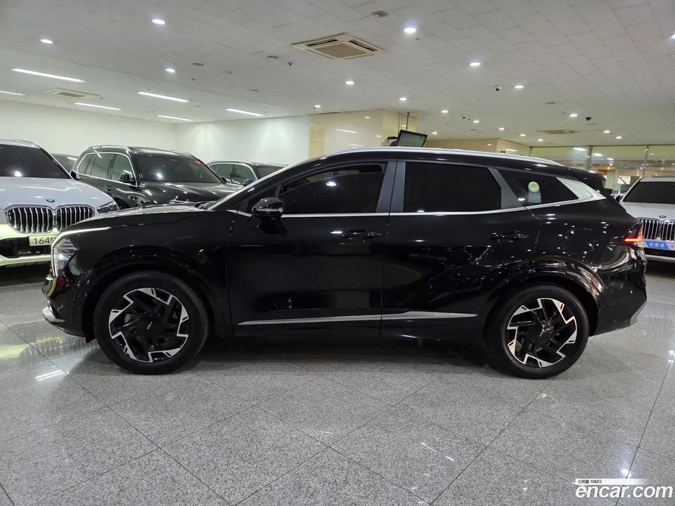 Kia Sportage 1.6 2WD 2023 — миниатюра 3