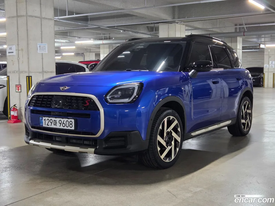 MINI Cooper S Countryman ALL4 2025 — фото 1, купить с доставкой в Москву