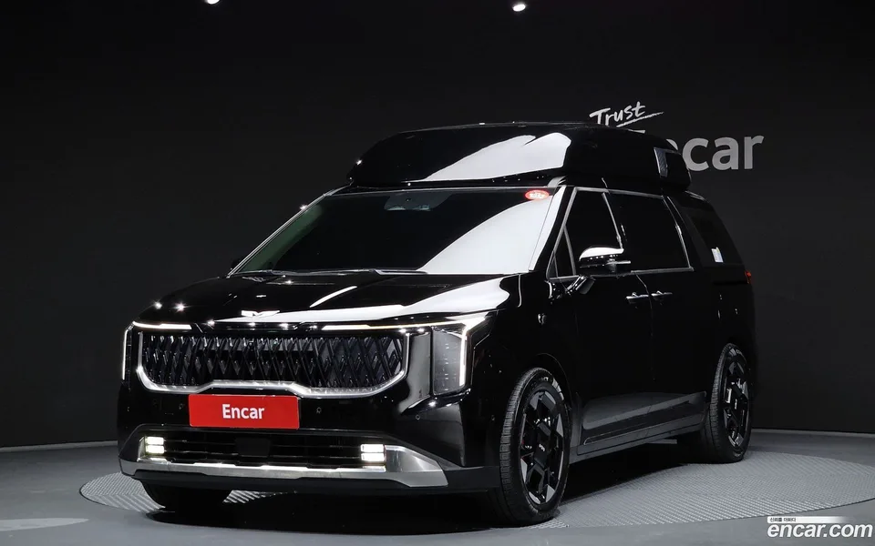 Kia Carnival 9 () 2024 — фото 1, купить с доставкой в Москву