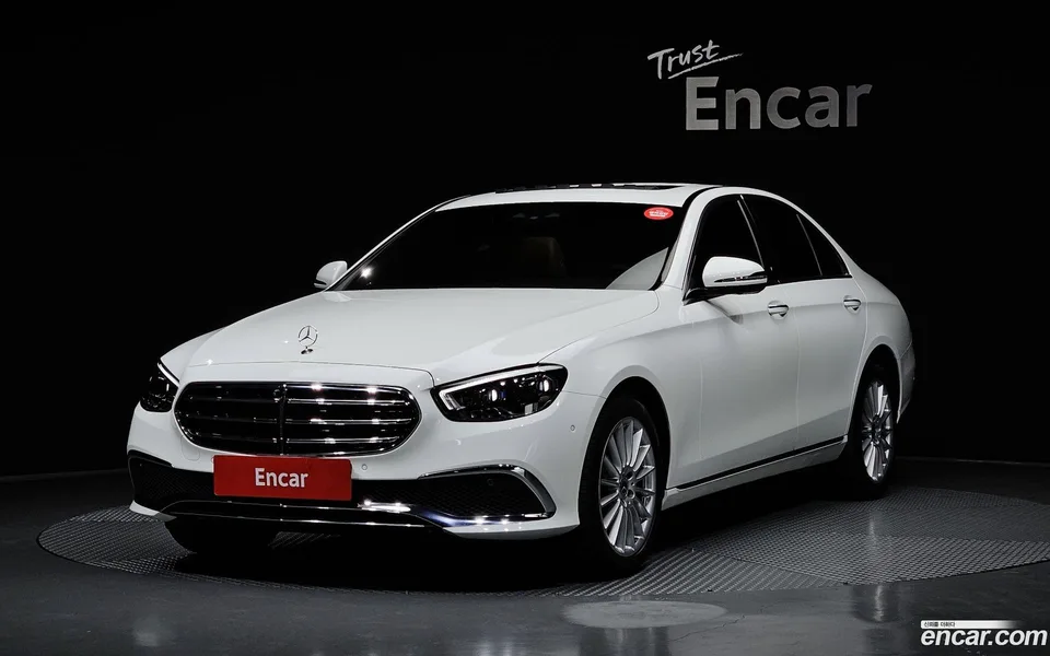 Mercedes-Benz E-Class E250 2023 — фото 1, купить с доставкой в Москву
