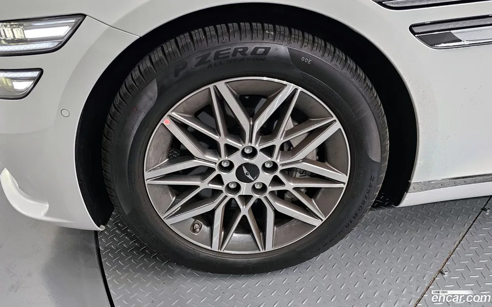 Genesis G80 2.5 2WD 2026 — миниатюра 5