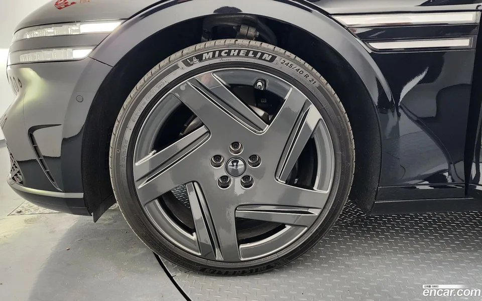 Genesis G90 3.5 e-S/C AWD 2024 — миниатюра 2