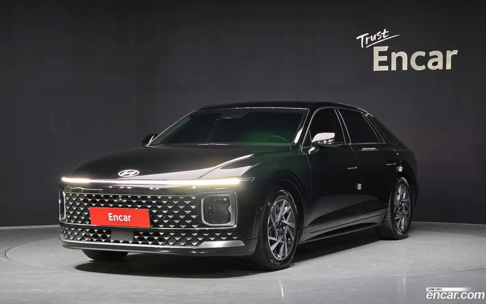 Hyundai Grandeur 2.5 2WD 2023 — фото 1, купить с доставкой в Москву