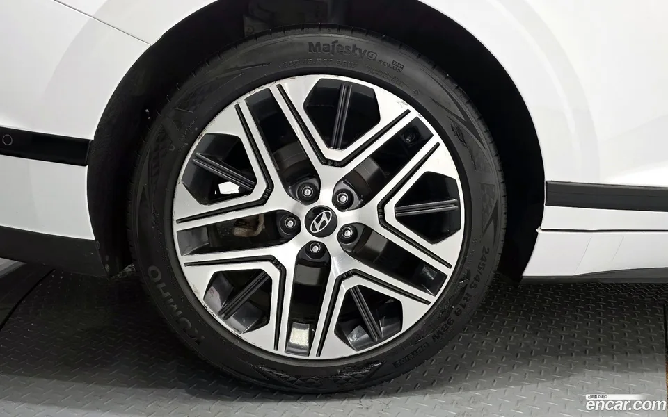Hyundai Grandeur Hybrid 2023 — миниатюра 2