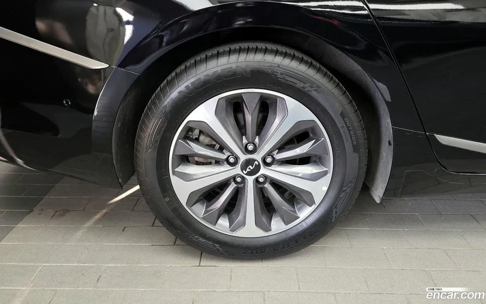 Kia K8 Hybrid 2022 — миниатюра 5