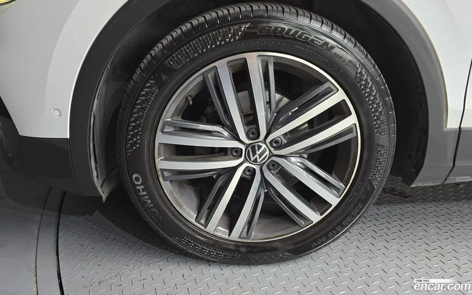 Volkswagen Tiguan 2.0 TDI 2022 — миниатюра 2