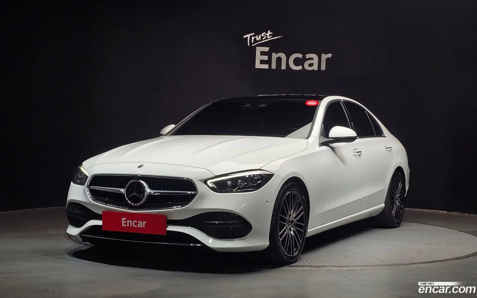 Mercedes-Benz C-Class C300 4MATIC 2024 — фото 1, купить с доставкой в Москву