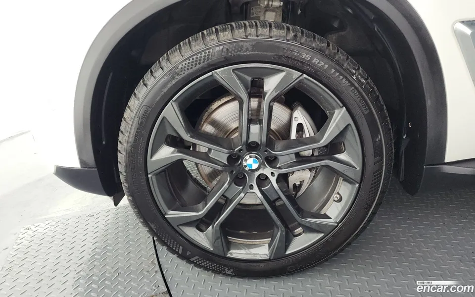 BMW X5 xDrive 40i xLine 2024 — миниатюра 5