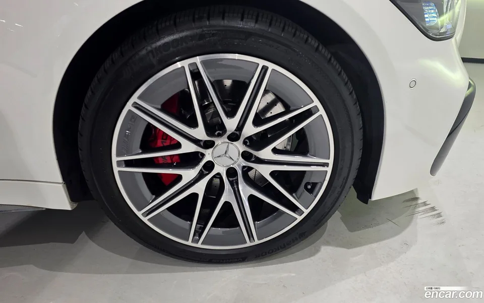 Mercedes-Benz AMG GT 4 43 4MATIC+ 2024 — миниатюра 2