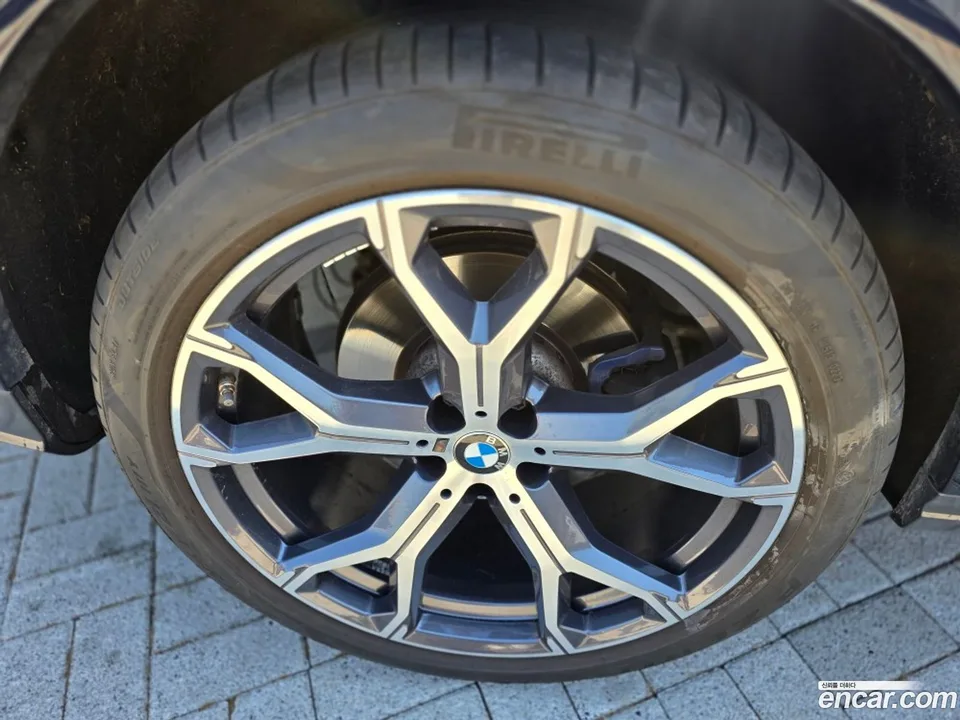BMW X6 xDrive30d M 2023 — миниатюра 2