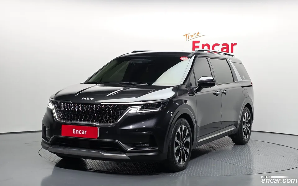 Kia Carnival 7 2022 — фото 1, купить с доставкой в Москву