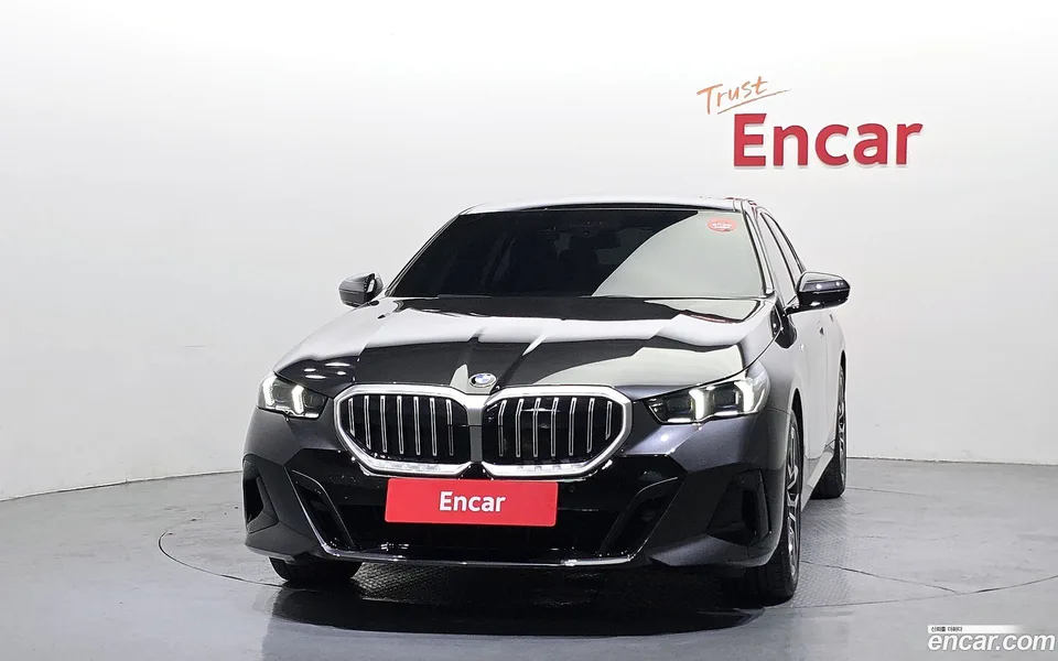 BMW 5 Series 520i M 2025 — миниатюра 3