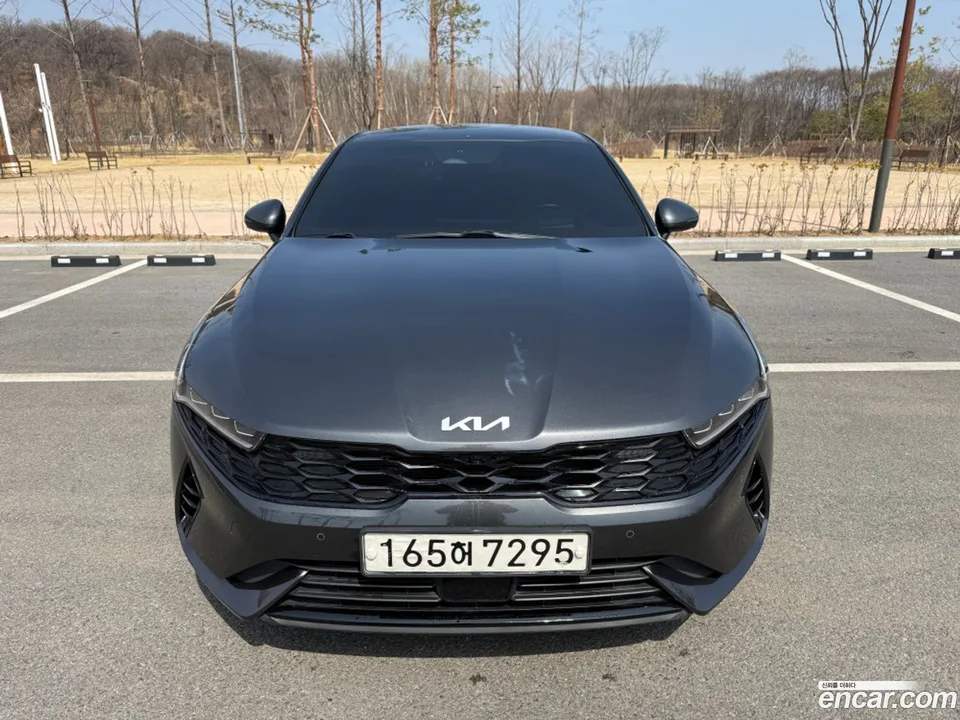 Kia K5 Hybrid 2022 — фото 1, купить с доставкой в Москву