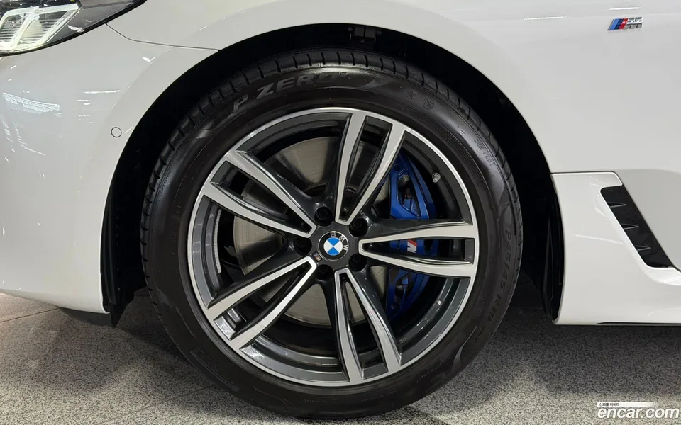 BMW 6 Series GT 620d M 2024 — миниатюра 2