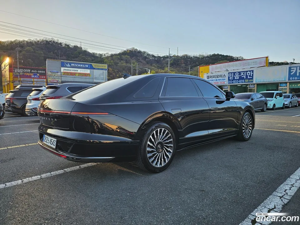 Hyundai Grandeur Hybrid 2024 — миниатюра 2
