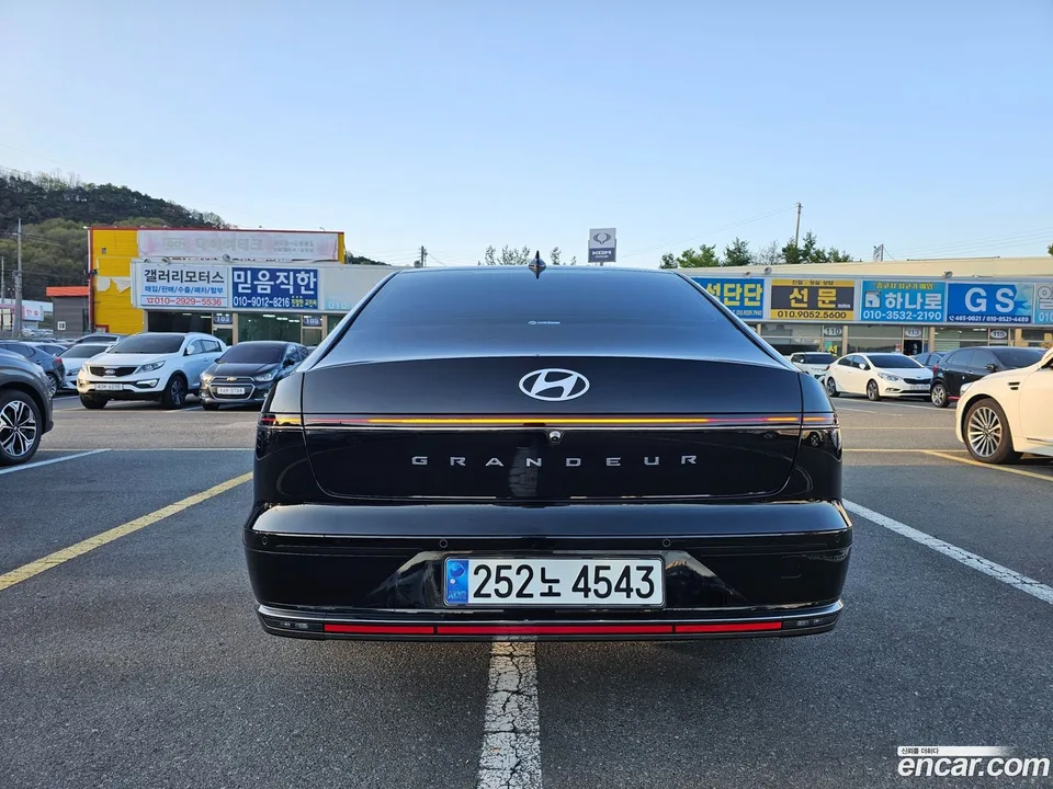 Hyundai Grandeur Hybrid 2024 — миниатюра 4