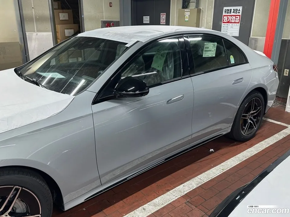 Mercedes-Benz E-Class E200 AMG Line 2026 — миниатюра 4