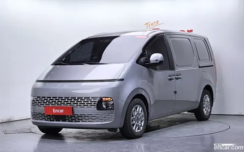 Hyundai Staria 2024 купить в Москве
