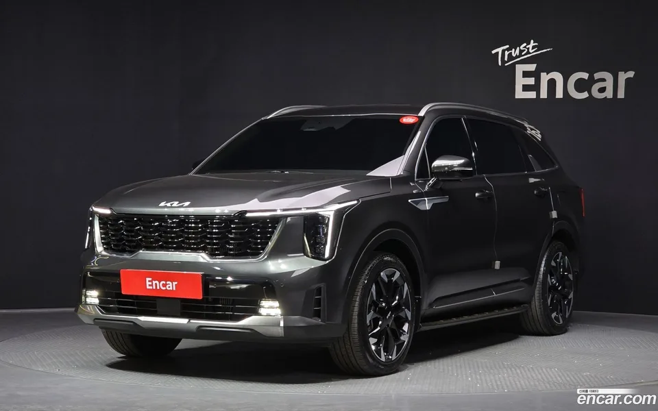 Kia Sorento 2.5T 2WD 2025 — фото 1, купить с доставкой в Москву