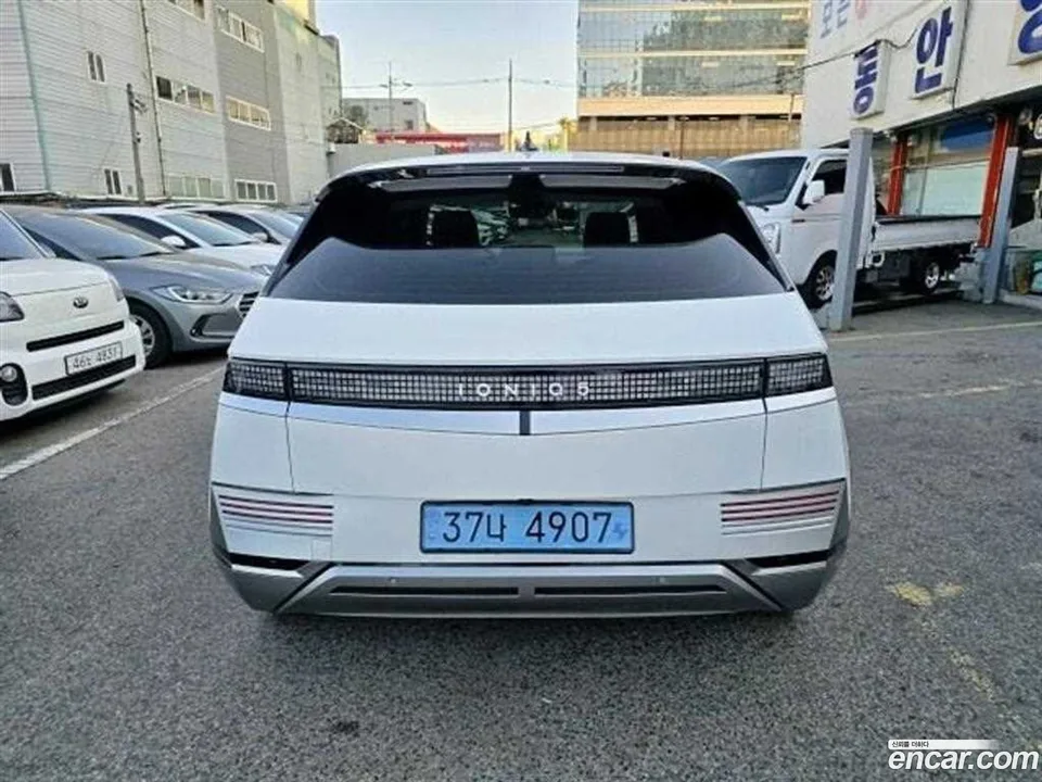 Hyundai Ioniq 5 2023 — миниатюра 3