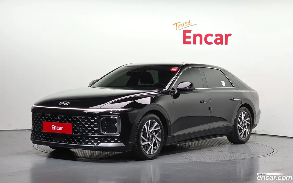Hyundai Grandeur 3.5 2WD 2023 — фото 1, купить с доставкой в Москву