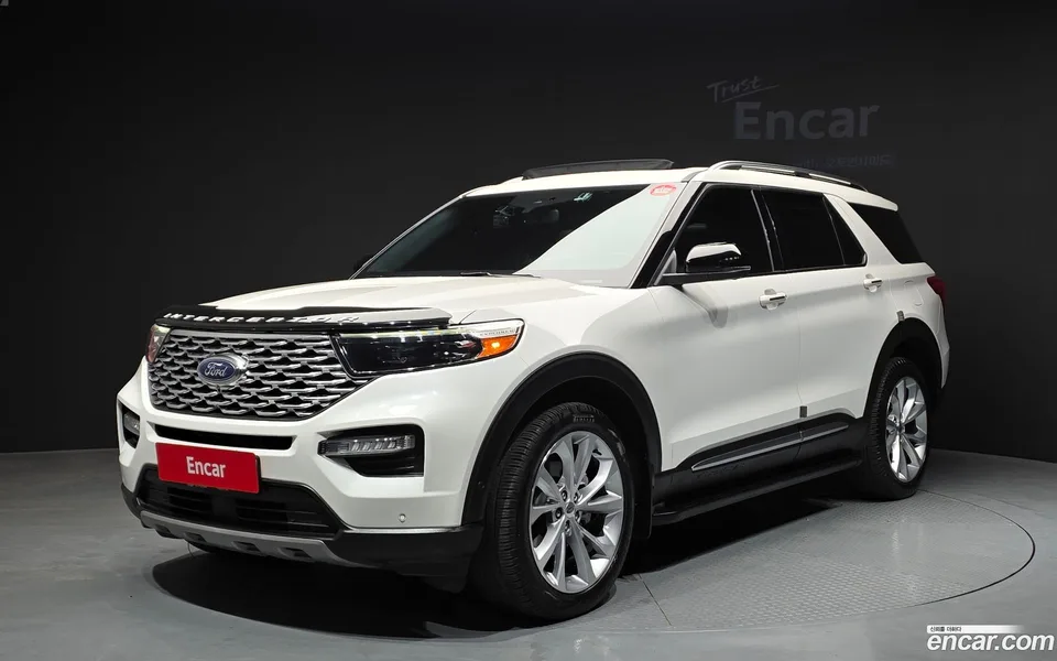 Ford Explorer 3.0 4WD 2022 — фото 1, купить с доставкой в Москву