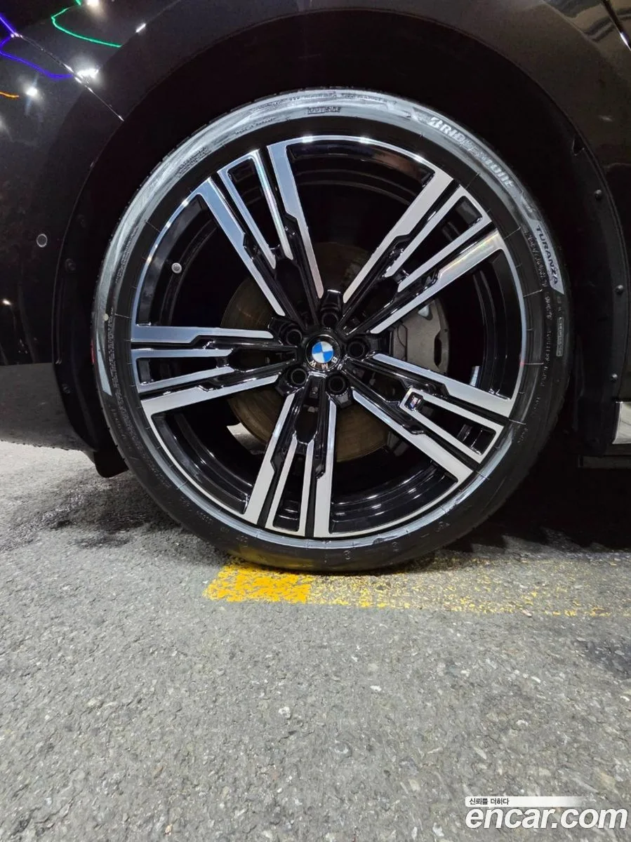 BMW 7 Series 750e xDrive M 2025 — миниатюра 2