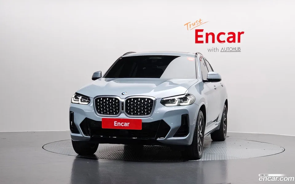 BMW X4 xDrive20i M 2023 — миниатюра 3