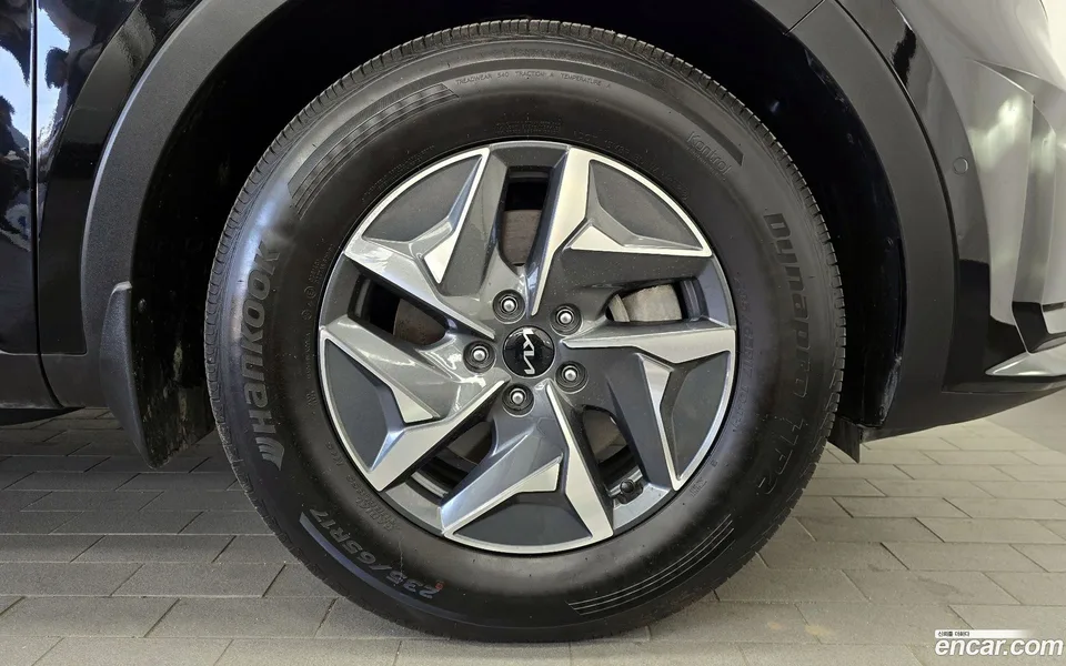 Kia Sorento HEV 1.6 2WD 2022 — миниатюра 2