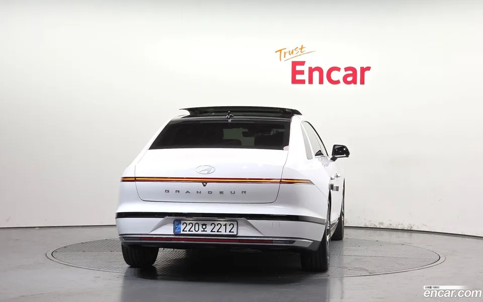 Hyundai Grandeur 2.5 2WD 2023 — миниатюра 4
