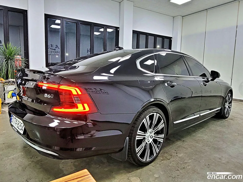 Volvo S90 B5 2023 — миниатюра 4