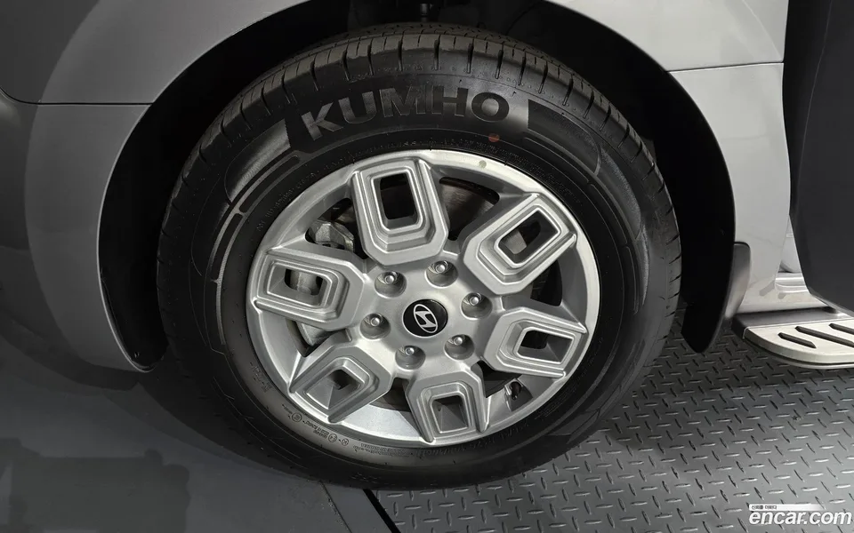 Hyundai Staria 3 2024 — миниатюра 5
