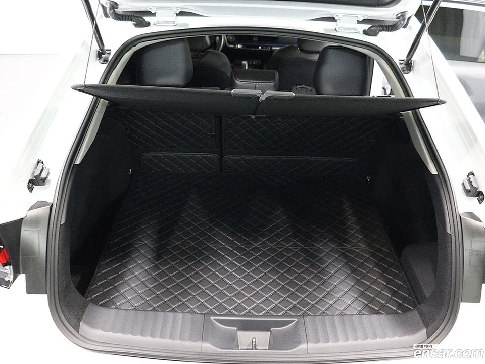 Toyota Prius 2.0 XLE 2025 — миниатюра 2