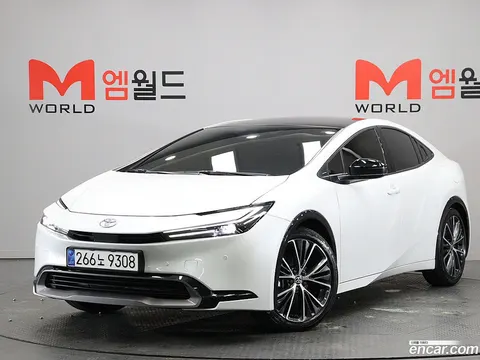 Toyota Prius 2025 buy in Moscow
