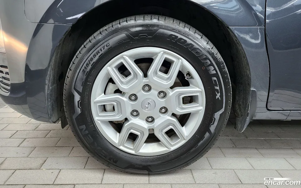 Hyundai Staria 5 2022 — миниатюра 2