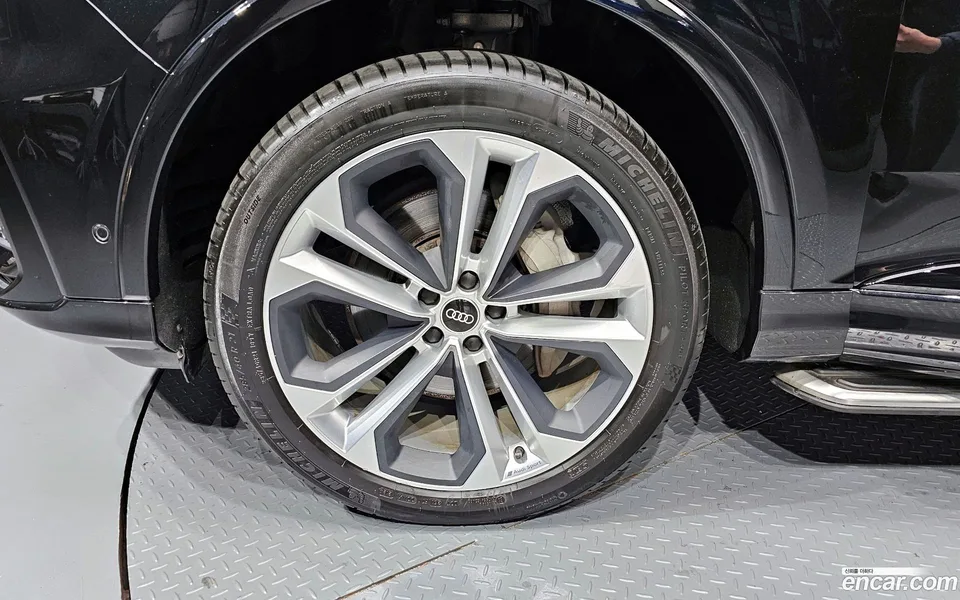 Audi Q7 (4M) 55 TFSI 2023 — миниатюра 5