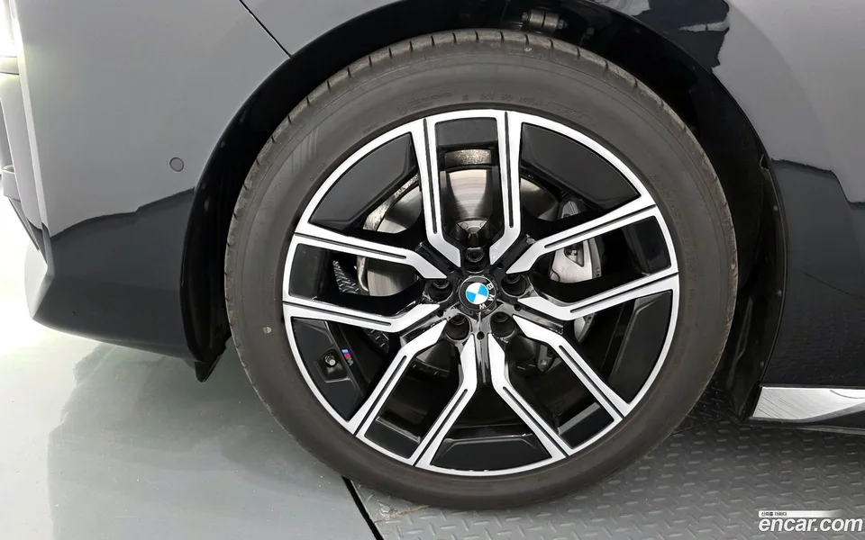 BMW 7 Series 740d xDrive M 2025 — миниатюра 2