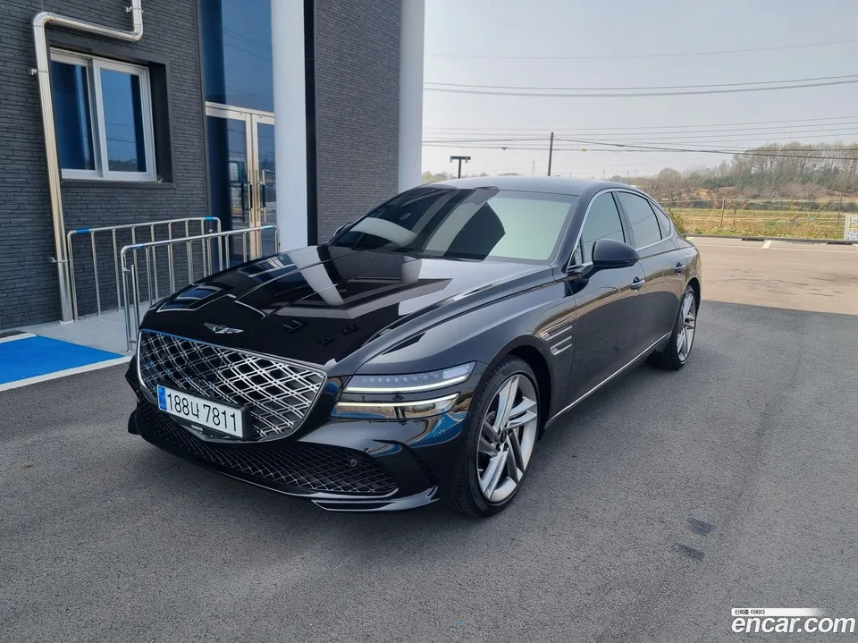 Genesis G80 2.5 AWD 2024 — фото 1, купить с доставкой в Москву