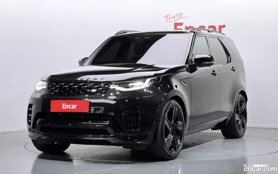 Land Rover Discovery D300 R- HSE 2023 — фото 1, купить с доставкой в Москву