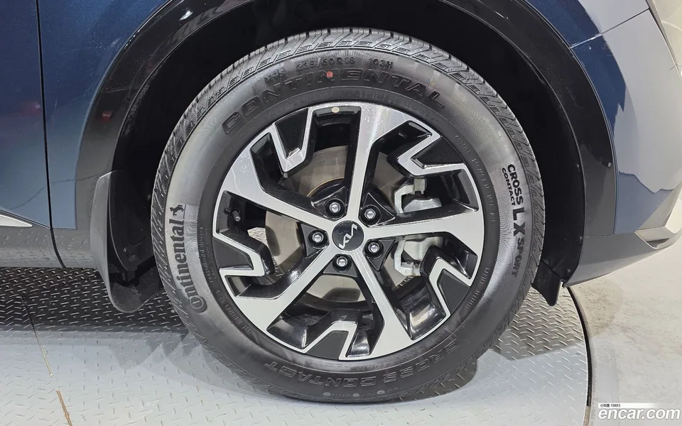 Kia Sportage Hybrid 2WD 2024 — миниатюра 5