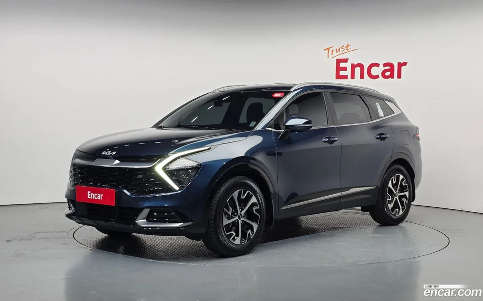 Kia Sportage Hybrid 2WD 2024 — фото 1, купить с доставкой в Москву