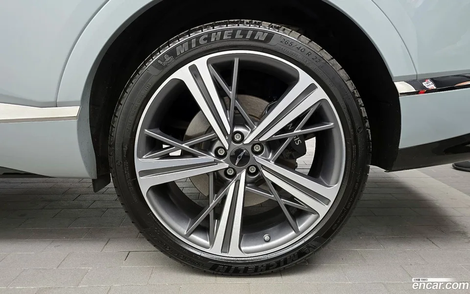 Genesis GV80 Coupe 2.5T AWD 2024 — миниатюра 2