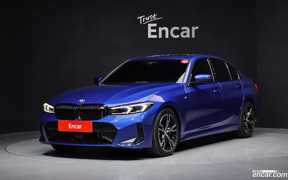 BMW 3 Series 320i M 2022 — фото 1, купить с доставкой в Москву