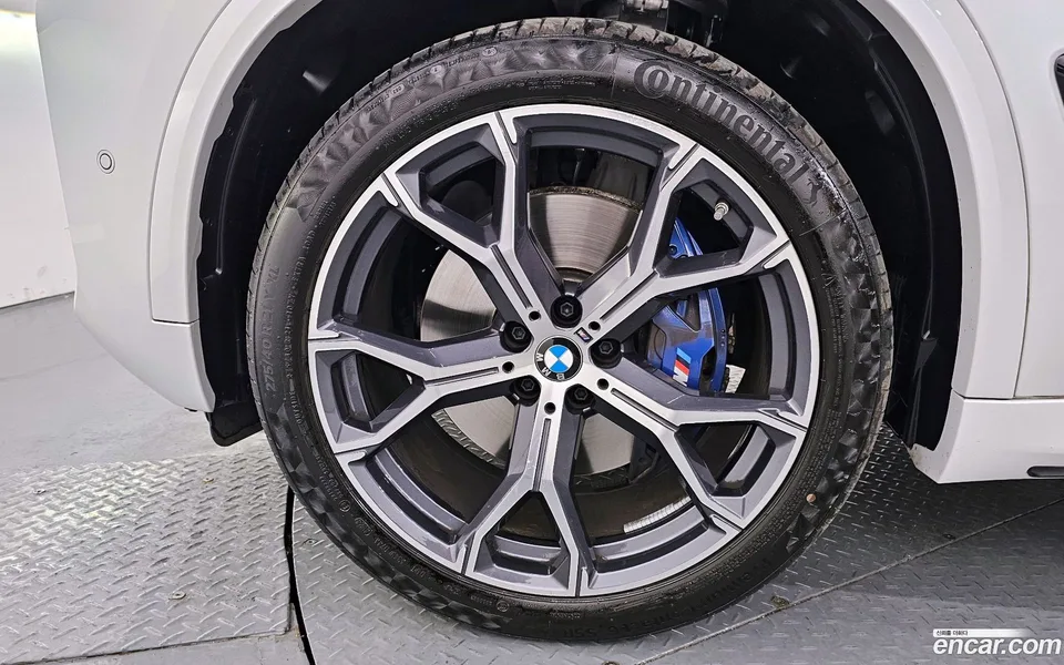 BMW X5 xDrive 30d M 2025 — миниатюра 2