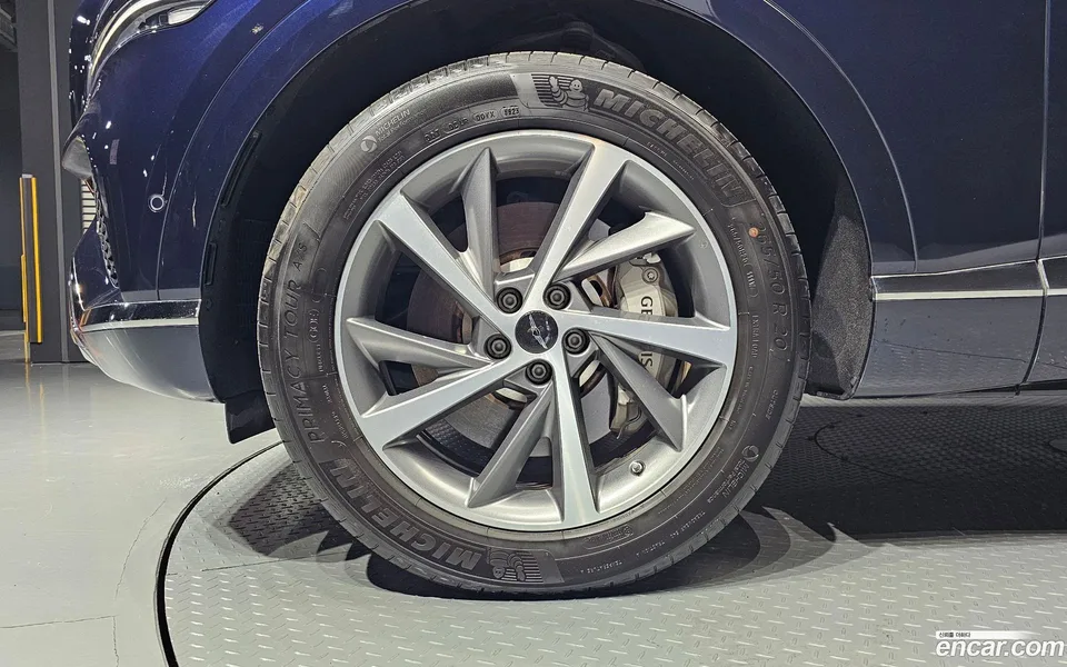 Genesis GV80 2.5T 2WD 2024 — миниатюра 2