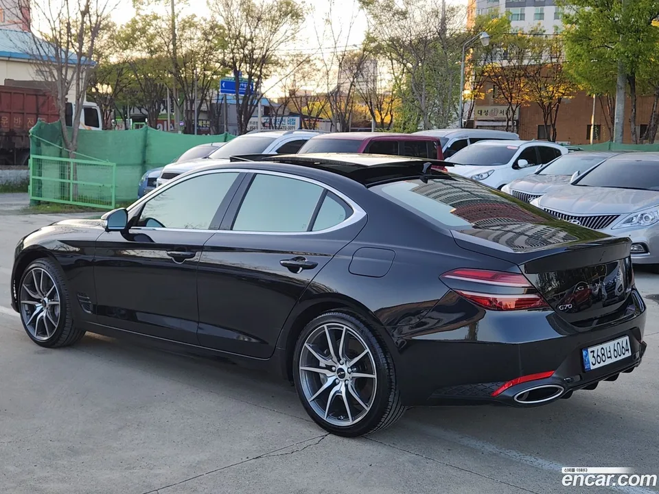 Genesis G70 2.5T 4WD 2023 — миниатюра 2