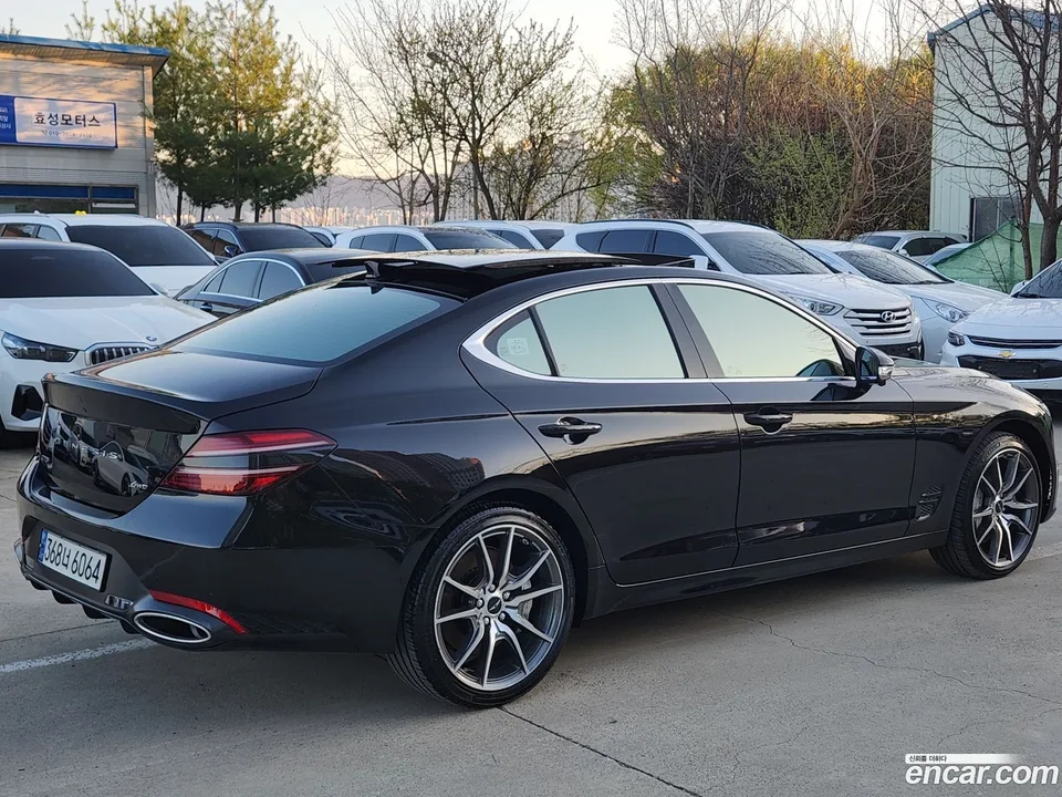 Genesis G70 2.5T 4WD 2023 — миниатюра 4