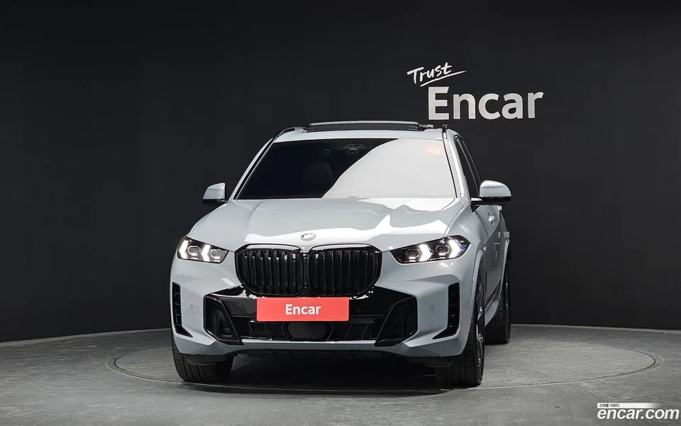 BMW X5 xDrive 40i M 2025 — миниатюра 3