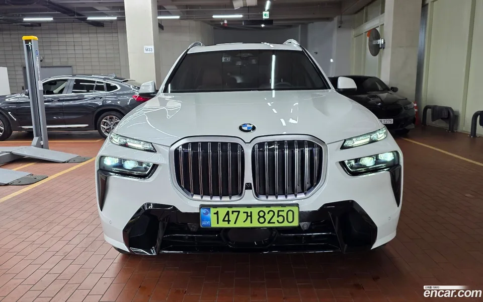 BMW X7 xDrive 40i M 6 2025 — фото 1, купить с доставкой в Москву