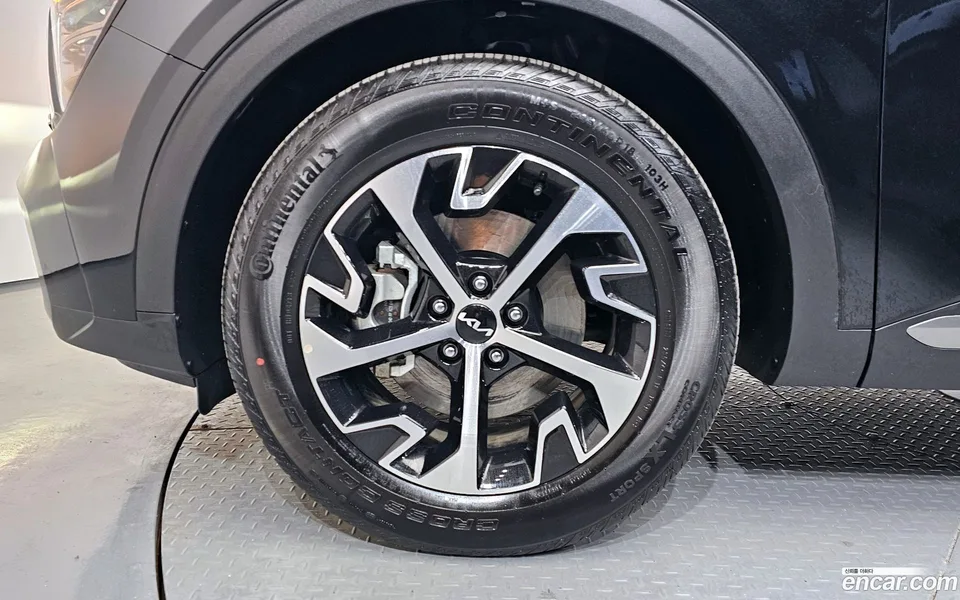 Kia Sportage Hybrid 2WD 2023 — миниатюра 2
